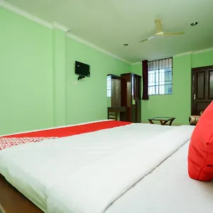 Hotel Oyo Flagship Malabar Plaza Residency