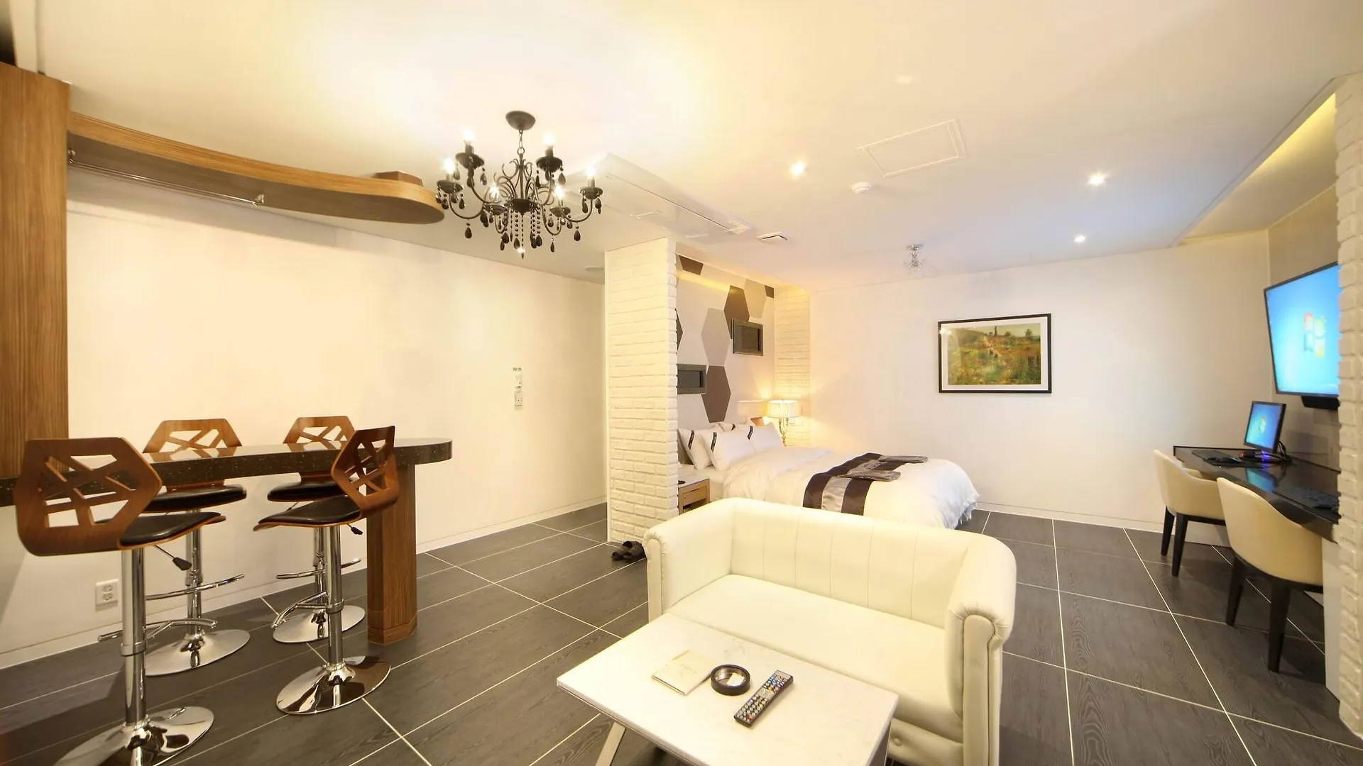 Hotel Cube インチョン広域市 3*,