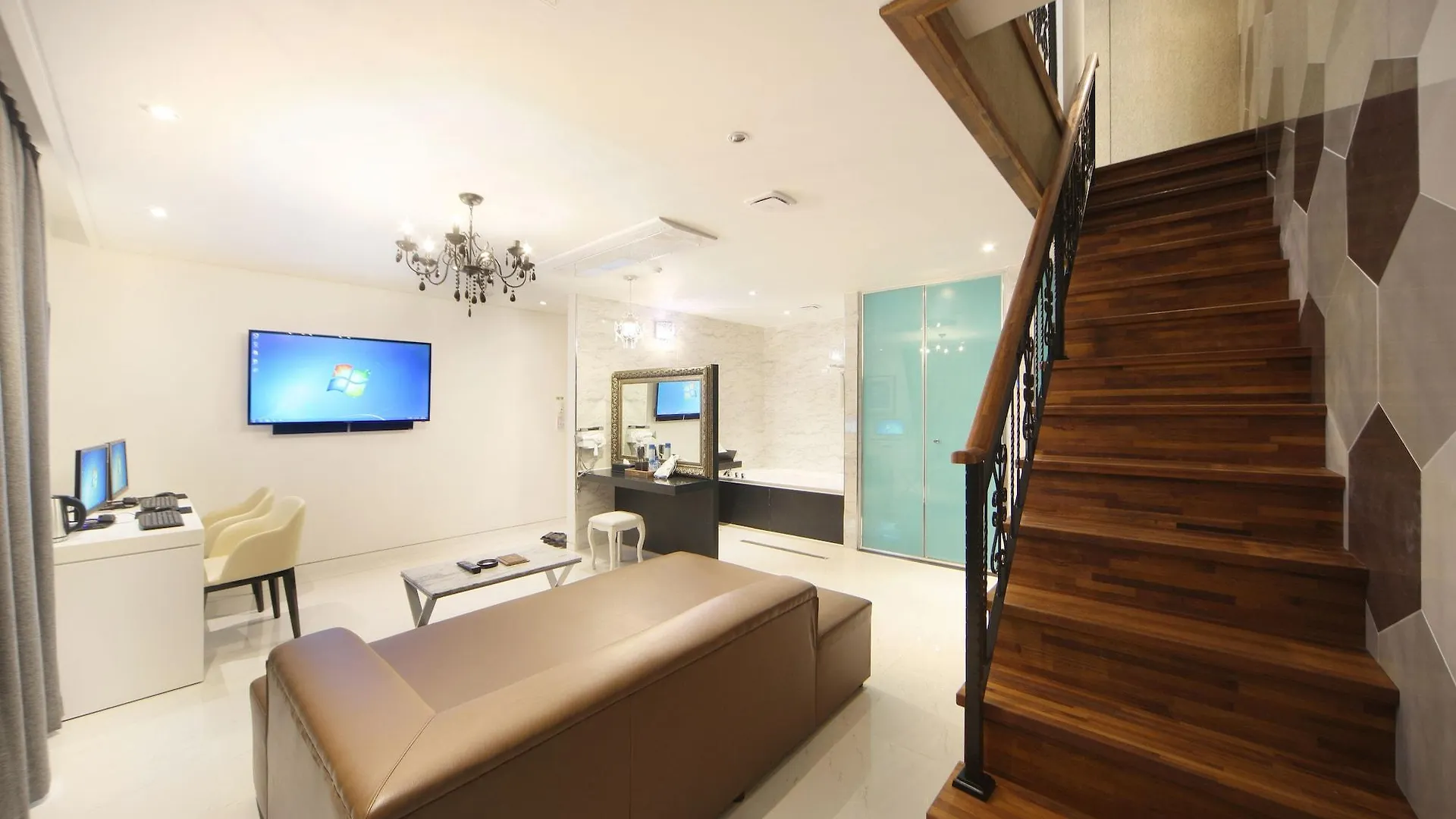 Hotel Cube Inczhon