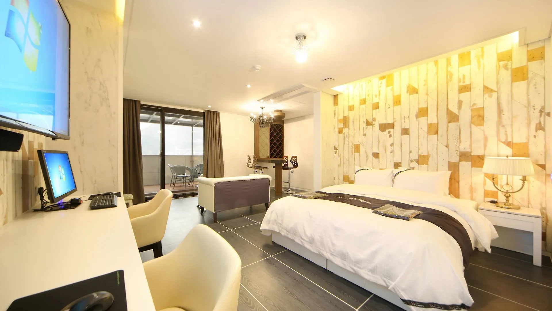 Hotel Cube Inczhon