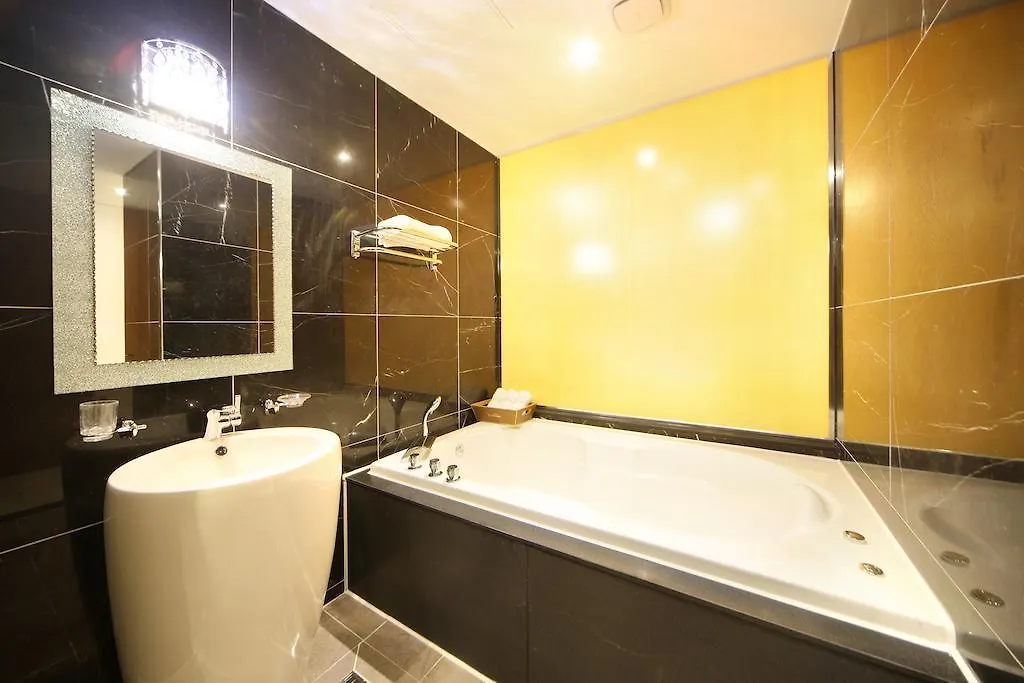 Hotel Cube Inczhon